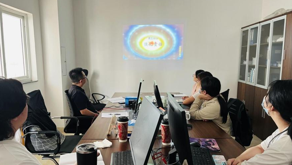 为提升员工专业素养，公司通过持续组织文献分享会，引导同事们围绕文献核心内容展开积极研讨与深度交流，有效促进了专业知识的内化与实践转化。